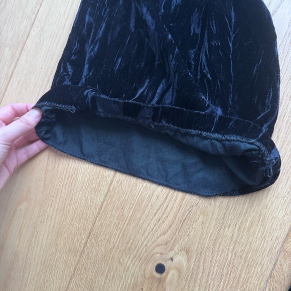 BETSEY JOHNSON BLACK CRUSHED VELVET WIDE LEG HIGH WAIST PANTS-2 - Picture 17 of 17